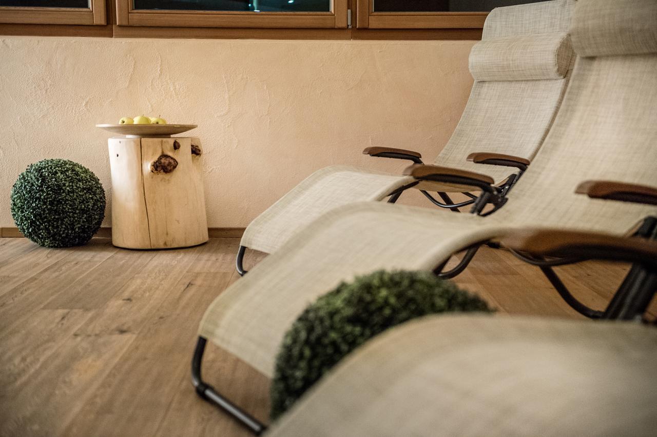 B&B - Hotel Ciasa Rue Blanch San Cassiano  Εξωτερικό φωτογραφία
